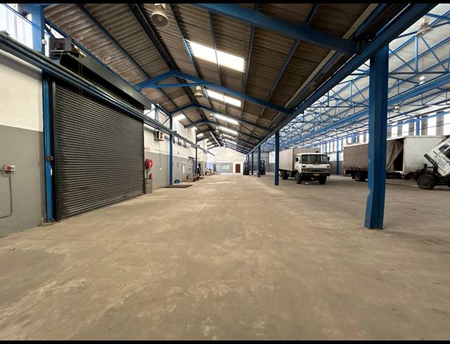 1,635M² FACTORY TO LET IN BEACONVALE